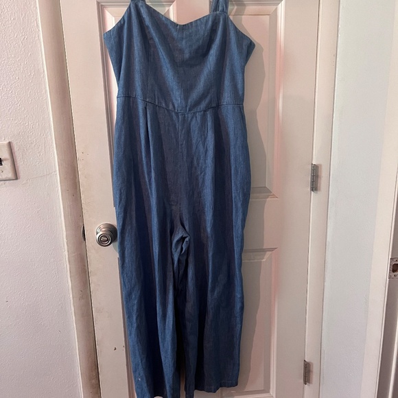 Old Navy Jumpsuit - Picture 1 of 5